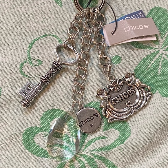 Chicos necklaces, one new with tags to without - Picture 3 of 10